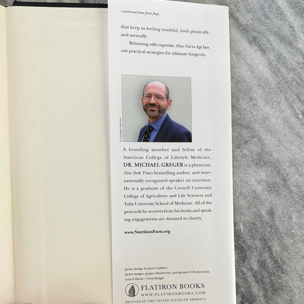 How Not to Age by Michael Greger - White Cover - Picture 6 of 6